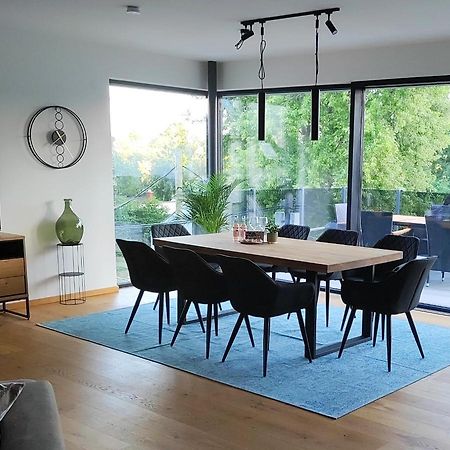 Luxurioeses Penthouse Mit Blick Auf Die Uno-City Und Dem Kaiserwasser. 3Schlafzimmer, 2 Baeder, Privat Lift Ins Apartment Vienna Luaran gambar