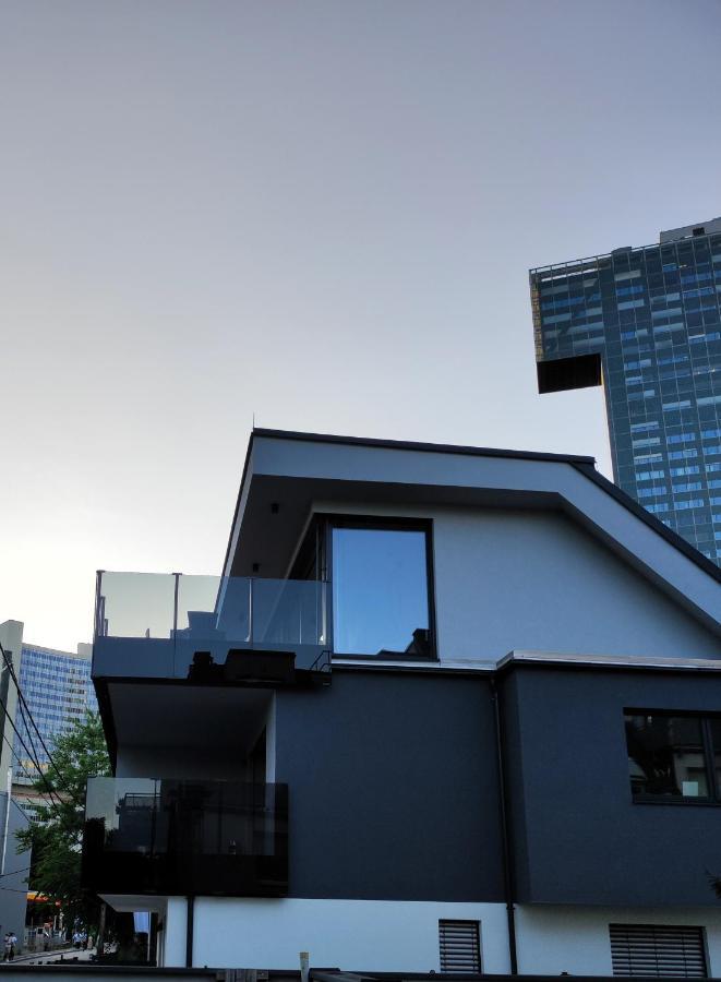 Luxurioeses Penthouse Mit Blick Auf Die Uno-City Und Dem Kaiserwasser. 3Schlafzimmer, 2 Baeder, Privat Lift Ins Apartment Vienna Luaran gambar